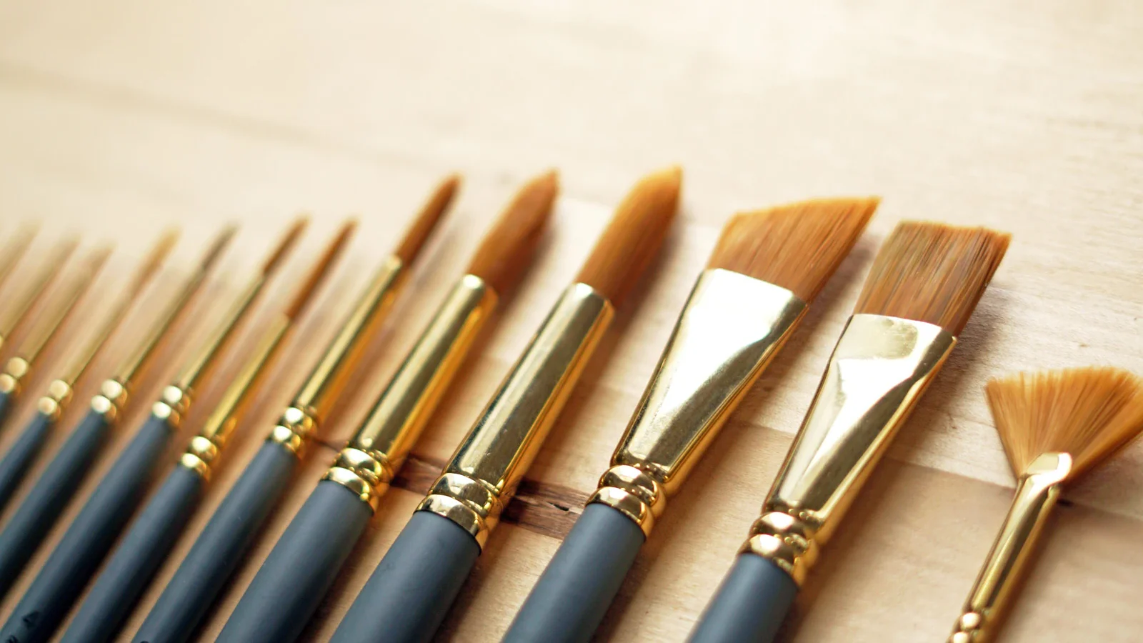 Paint-Brushes